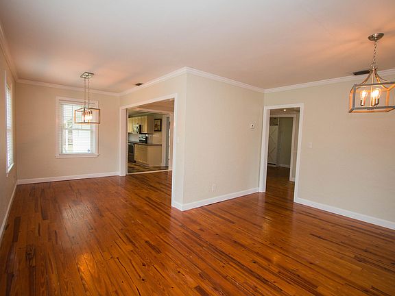 2nd image of 256 S Seneca Blvd