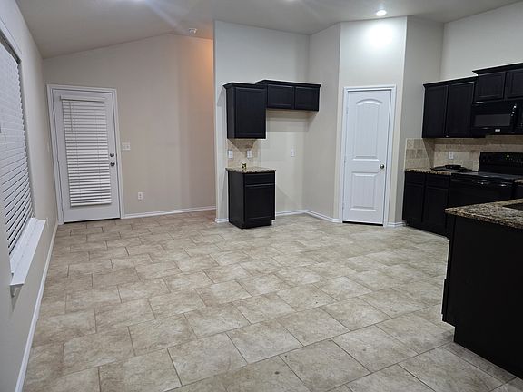5th image of 10004 Urbana Ave