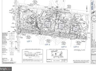 Walker Meadow Ct, Great Falls, VA 22066