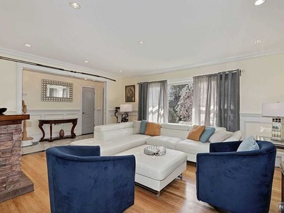 4th image of 141 Boulevard