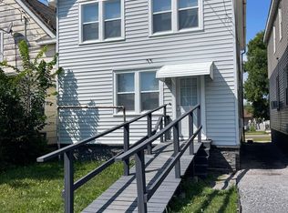 218 4th St N #1, Virginia, MN 55792