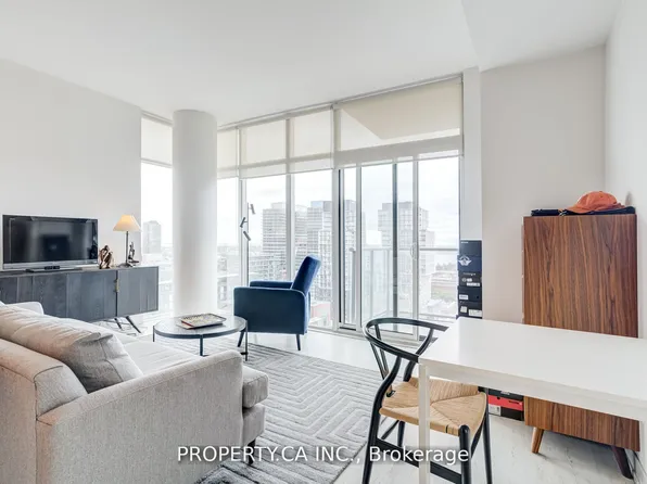 105 George St, Toronto, ON