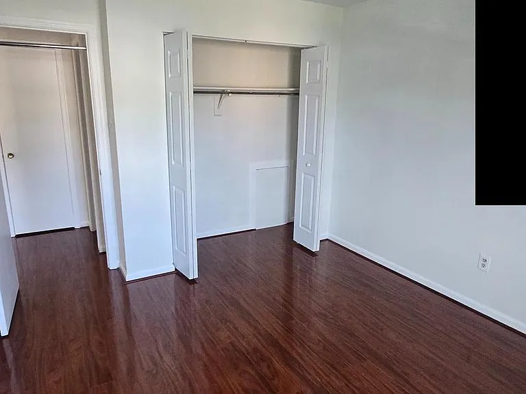 6152 Strasburg Dr — Photo 20