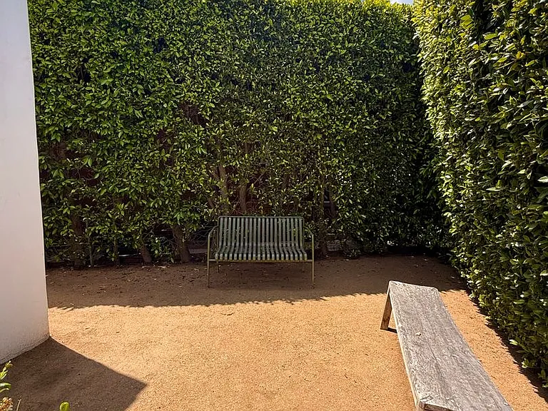 4246 Lexington Ave — Photo 2