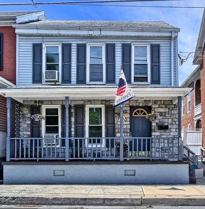 1st image of 123 S Carlisle St