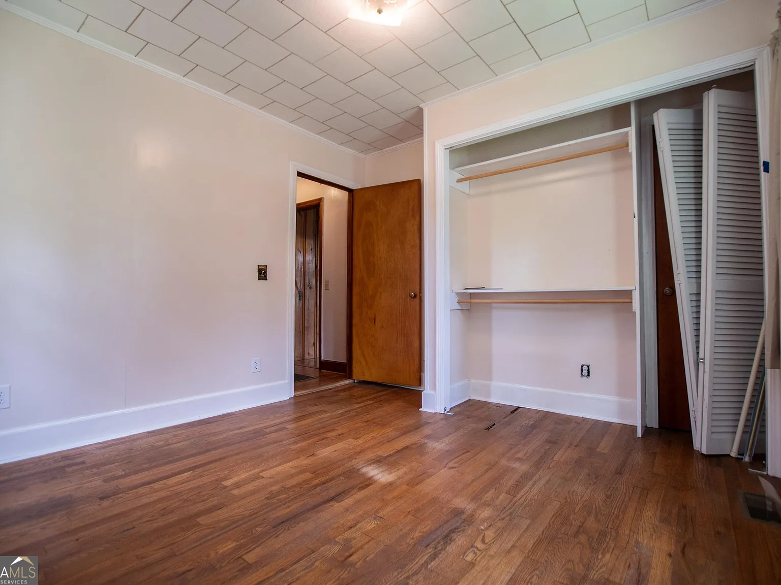 3 bed, 1500 sqft, $1,800 — Photo 3