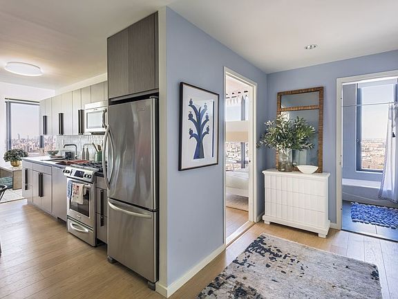 4th image of 250 Ashland Pl #Ph1c