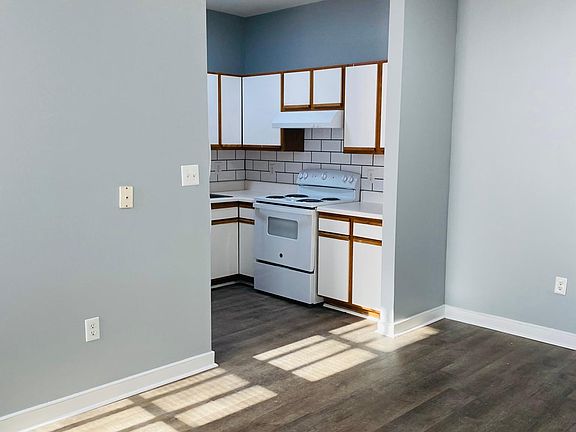 5th image of 2901 West Ave #104