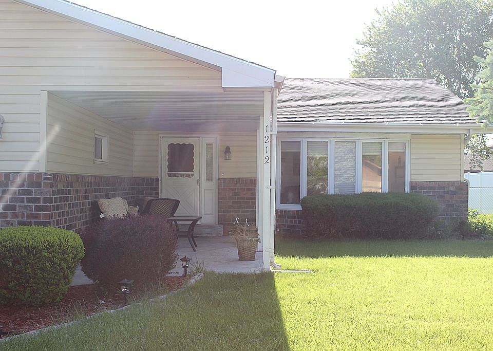 1st image of 1212 S Emory Ave