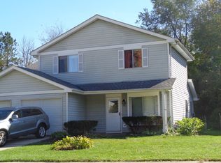 531 Milton Dr, Naperville, IL 60563