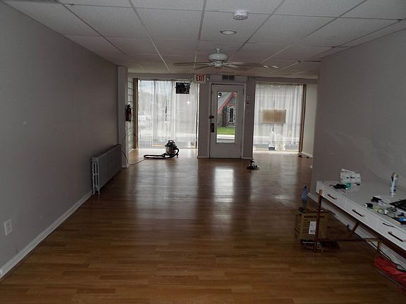 5th image of 538 E Main St Floor 1