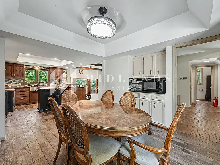 16611 S 57th Ave — Photo 6
