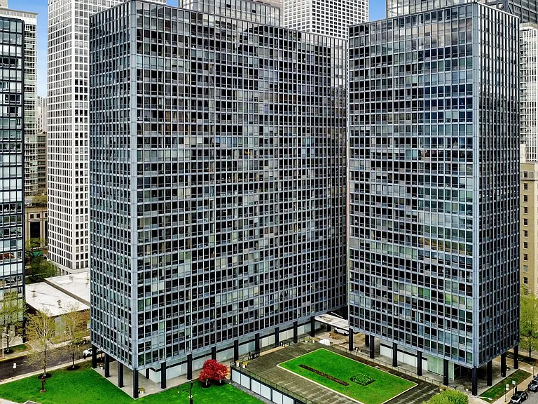 900 N Lake Shore Dr #1706 — Photo 1