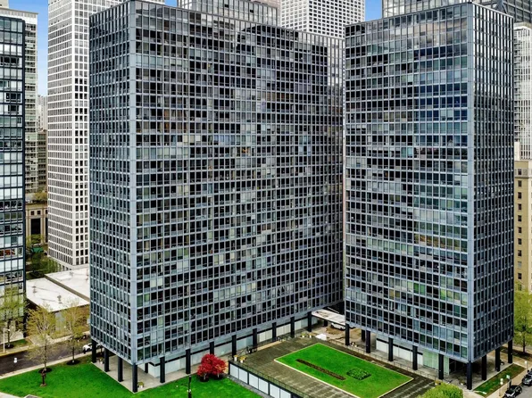 900 N Lake Shore Dr APT 1706, Chicago, IL 60611