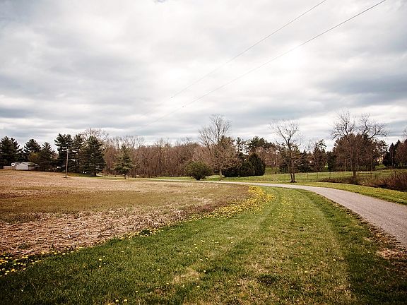 4th image of 5691 Algire Rd