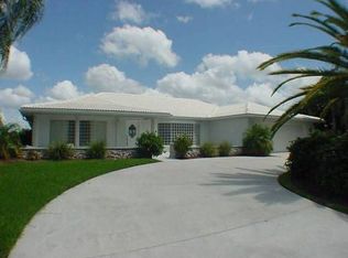 3721 Torrey Pines Blvd, Sarasota, FL 34238