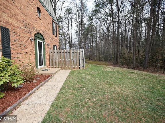 2nd image of 4736 S Park Ct