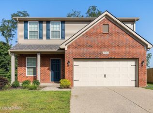 8102 Gateway Run Rd, Louisville, KY 40229