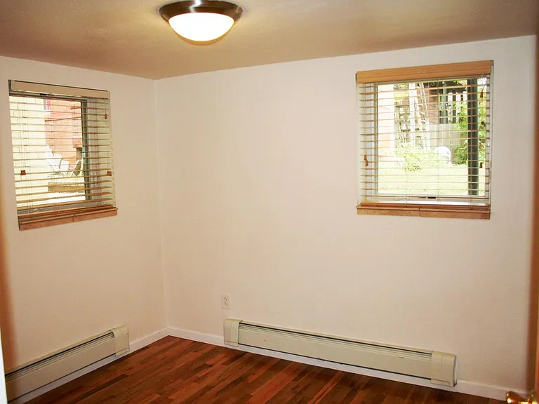 1057 N Marion St #4 — Photo 6