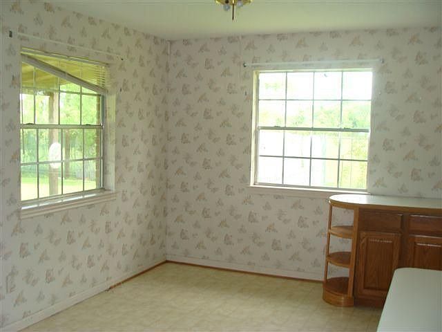2nd image of 3402 Mary Ln