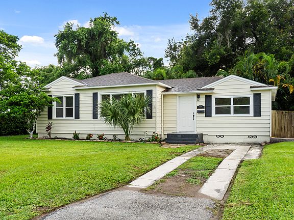 2nd image of 1608 Knollwood Cir