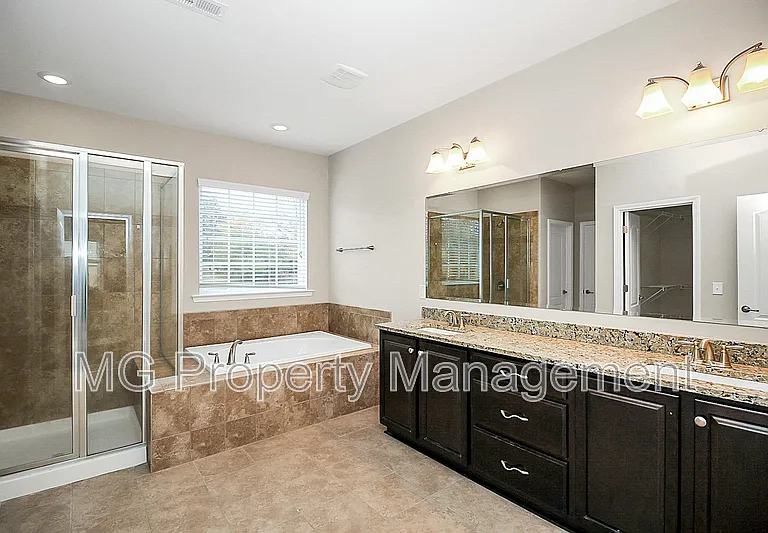 15111 Brannock Hills Dr — Photo 25