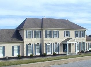 11 Foxview Cir, Hockessin, DE 19707