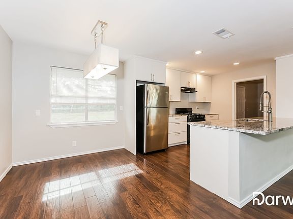 4th image of 1001 Aransas Dr