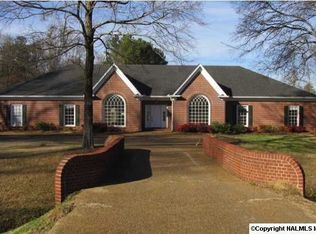 Red Barn Rd, Rainbow City, AL 35906