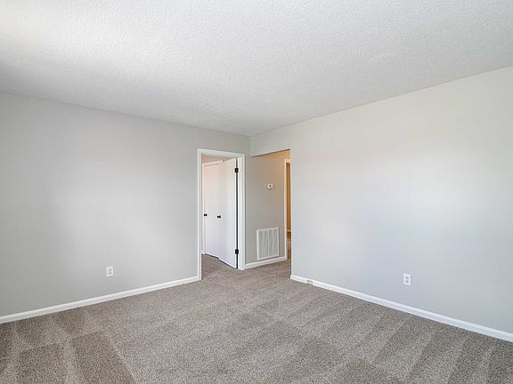 5th image of 1100 McDaniel Rd