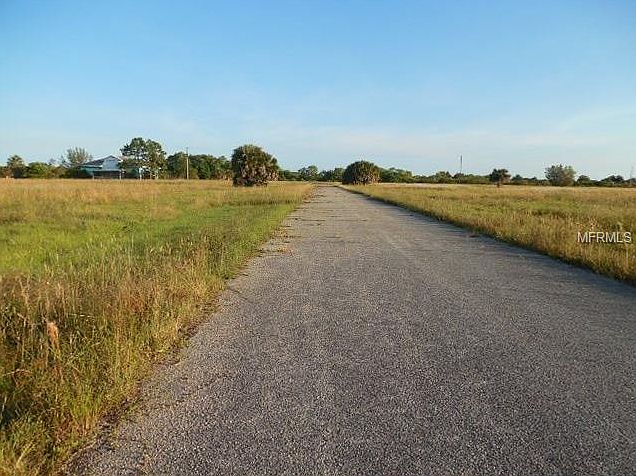 2nd image of 19 Teak Ln