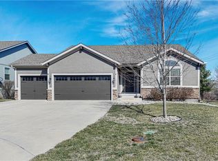 18302 W 194th Ter, Spring Hill, KS 66083
