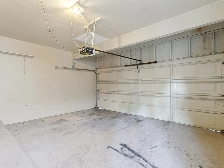 14372 Haymeadow Cir — Photo 27