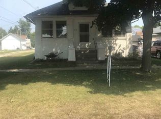 412 E 3rd St, Tipton, IA 52772
