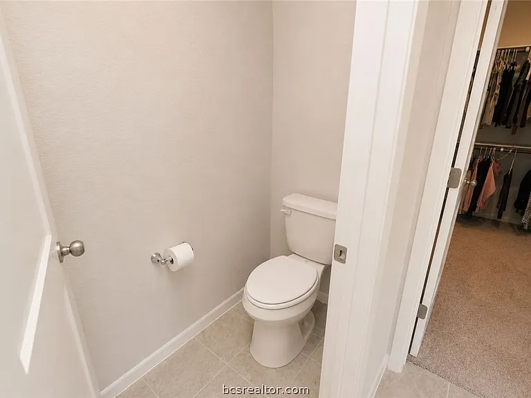 6215 Rockford Dr — Photo 11