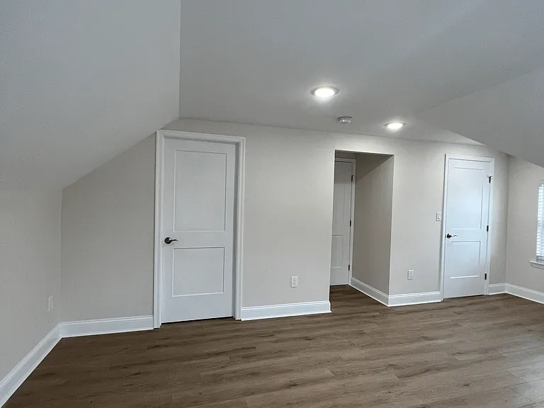 225 Washington St #225WASHINGTONAPT2 — Photo 12
