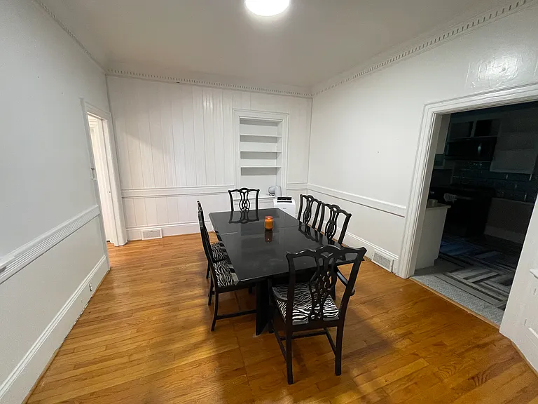 1305 N Queen St — Photo 10