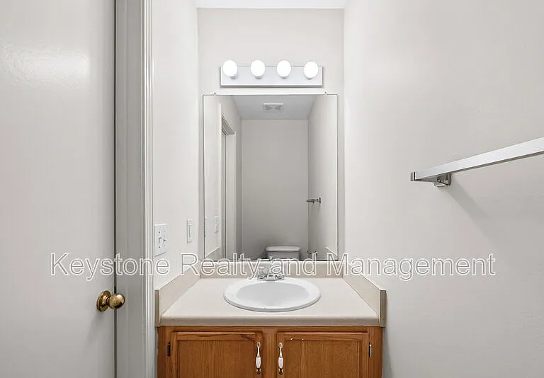 3312 Royster Ln #D — Photo 8