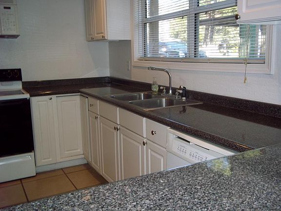 4th image of 8 Birch St