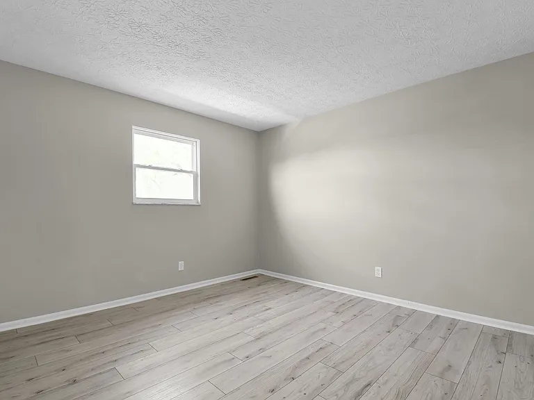8008-8010 Smoky Row Rd #8008 — Photo 7