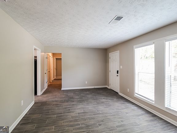 3rd image of 5421 Rocky Pine Dr