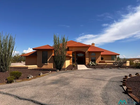 10 Underwood Pl, Elephant Butte, NM 87935