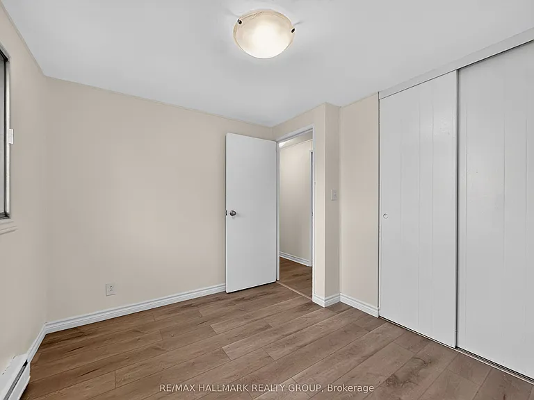 295 Amiens St — Photo 25