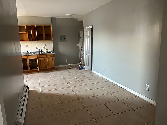 2nd image of 68 N 9th St #205