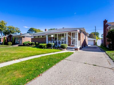 19300 Redfern St, Detroit, MI, 48219