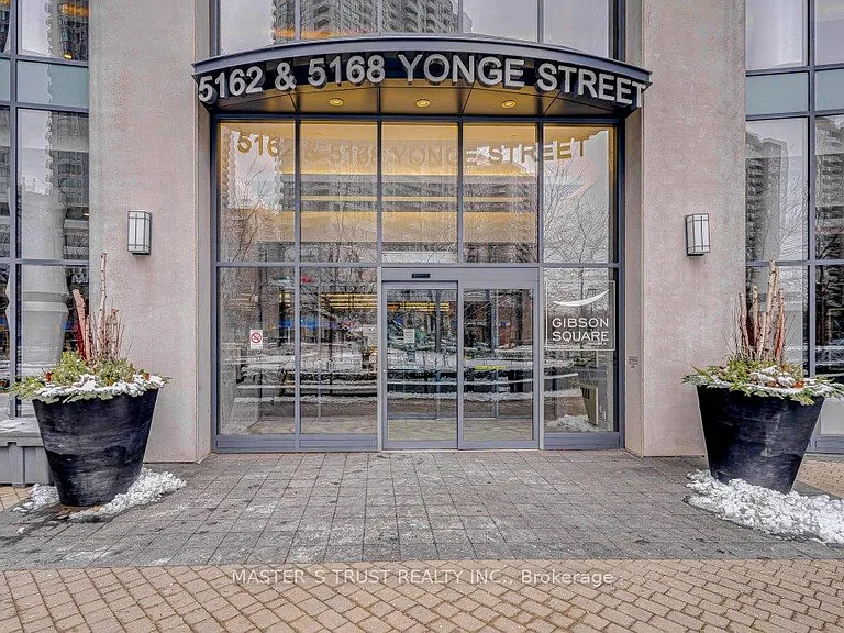 5162 Yonge St #815 — Photo 3