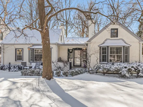 902 Lincoln St, Evanston, IL 60201