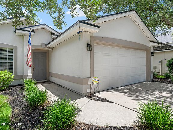3rd image of 695 BELLSHIRE Drive