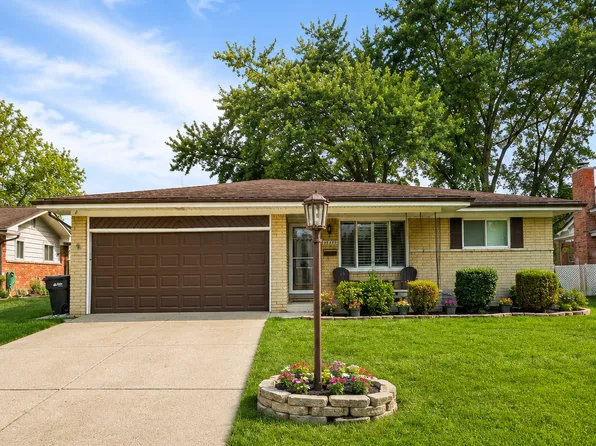 33829 Kennedy Dr, Sterling Heights, MI 48310