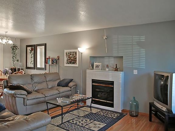 Main Level Living Rm